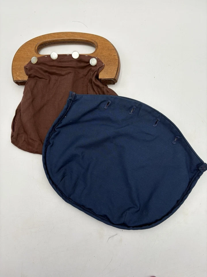 Bolsa Bermuda Reversível Antiga Azul Marinho/Xadrez Botões Pérola Cabo de Madeira Bolsa Preppy - Imagem 4 de 4