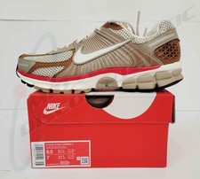 Nike Air Zoom Vomero 5 Khaki Phantom Fire Red HV0826-247 Womens Size 8.5