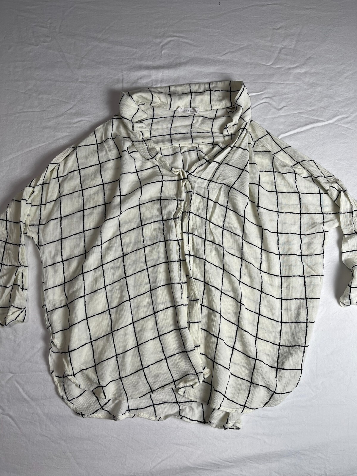 Lush Womens M Half Sleeve Lightweight Boho VTG look Side Slit Shirt Blouse