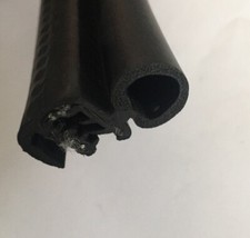 UNIVERSAL CAR/VAN/TRUCK DOOR SEAL WITH LIP TO COVER TRIM PER METRE