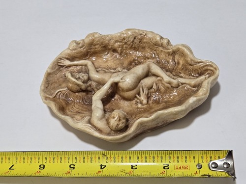 Vtg Resin Nude Woman Laying With A Reaching Man's Hand Sculpture Dish Rare! - Picture 6 of 11