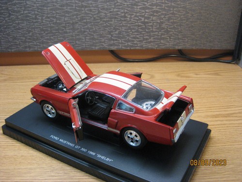1/18 1966 FORD MUSTANG SHELBY , RED W/WHITE STRIPES BY EAGLE'S RACE # 31530 - Picture 22 of 24