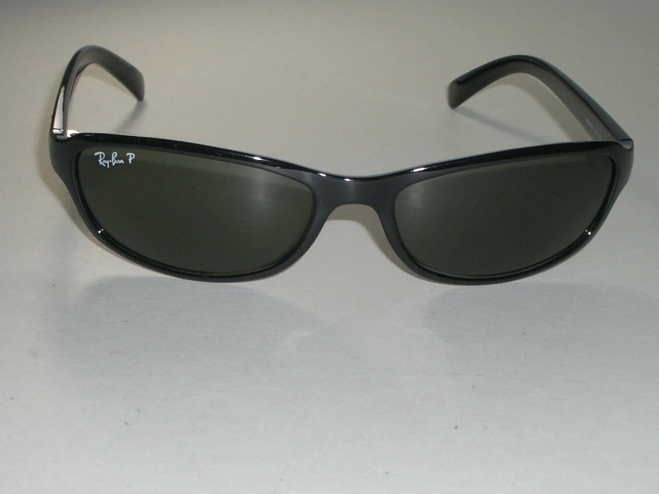 GAFAS DE SOL RAY BAN RB4076 ELEGANTES LENTES POLARIZADAS NEGRAS BRILLANTES ENVOLTURAS DEPREDADOR con FUNDA Foto 3 de 4