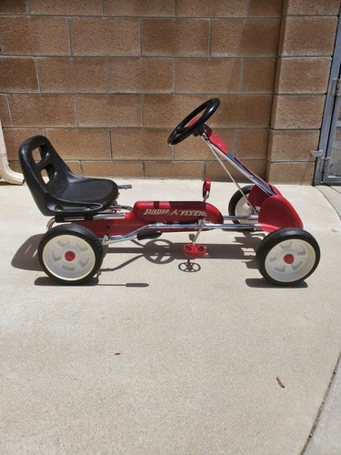 Radio Flyer Pedal Racer - Picture 5 of 14