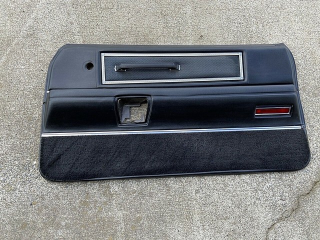 1968 Cadillac COUPE DEVILLE RH 2 Door interior Trim Panel Pad Pull