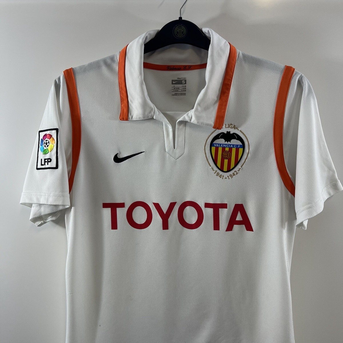 Valencia David Villa 7 Home Football Shirt 2007/08 Adults Small
