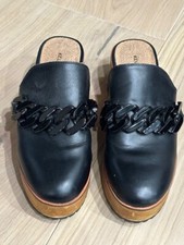 Women's KELSI DAGGER Black Clogs, size 6 1/2