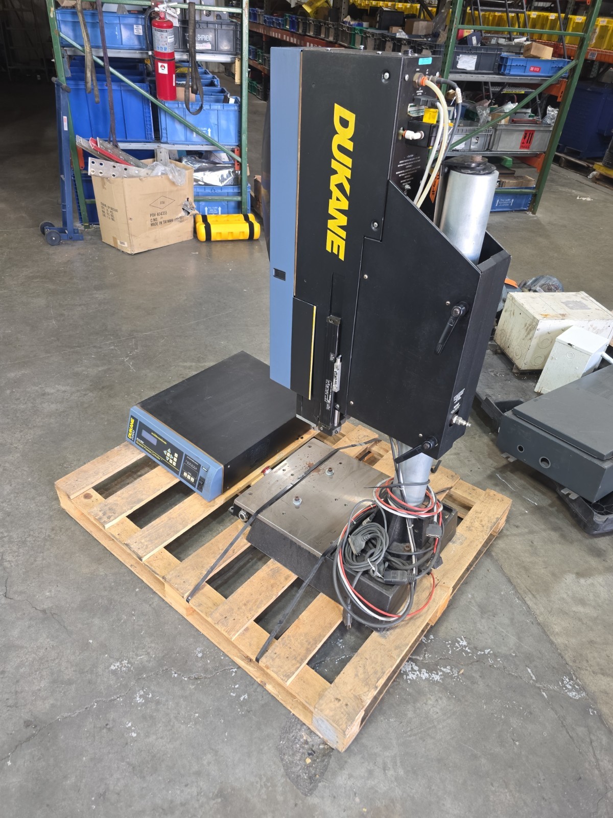 Dukane 43D255 Ultrasonic Welder / 2200 Power Supply