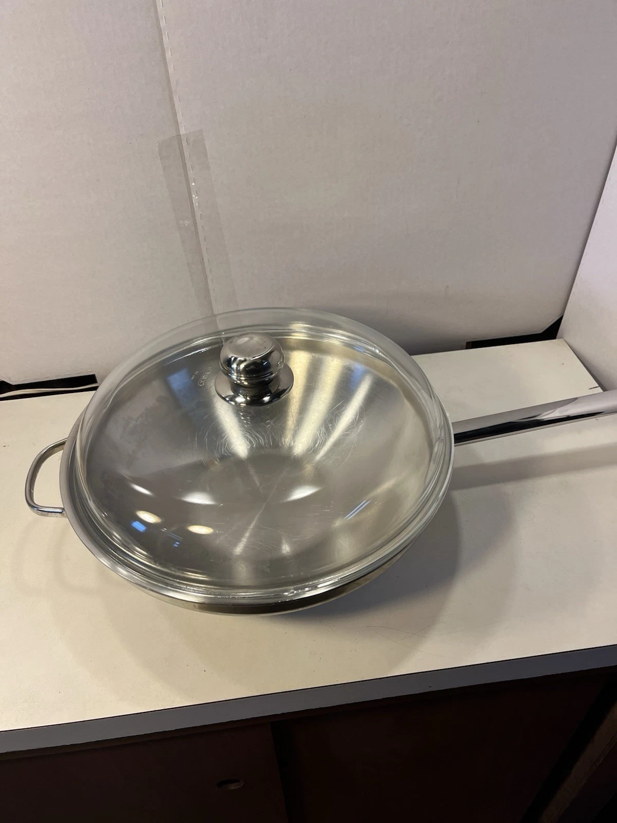 Demeyere Flat Bottom Wok, 13 inch, With Pyrex Lid 18/10 Stainless Steel.