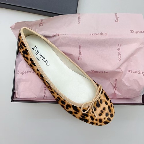 Repetto Ballet Shoes Flats Classic Patent Leather, Soft , Round Head Shoes - Picture 22 of 28