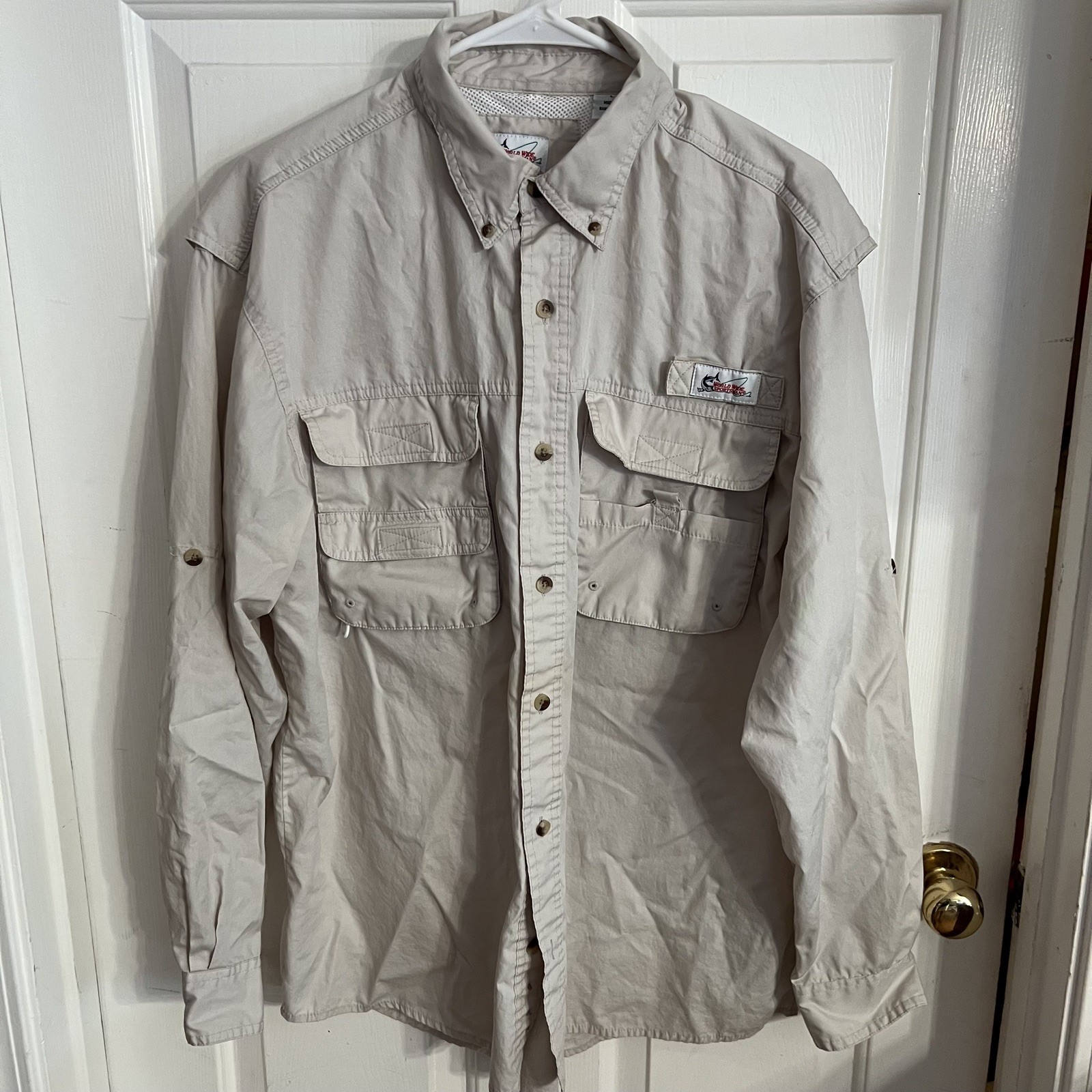 Men’s Fishing Shirt Worldwide Sportsman ventedOutdoor  L Tan Roll Tab