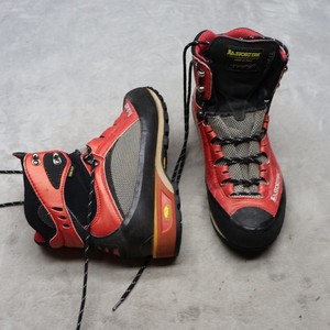 La Sportiva Men 9 EU42 Hiking Boots Red Trango Gore-Tex Waterproof Made in Italy La Sportiva Trango Tech Leather GTX Mountaineering Boot main image 4