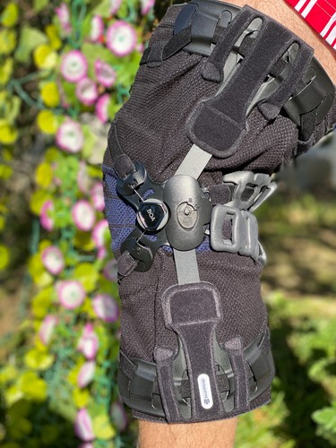 Bauerfeind GenuTrain OA Size 3 Right Medial Left Lateral Knee Brace Support  ACL - Picture 2 of 23