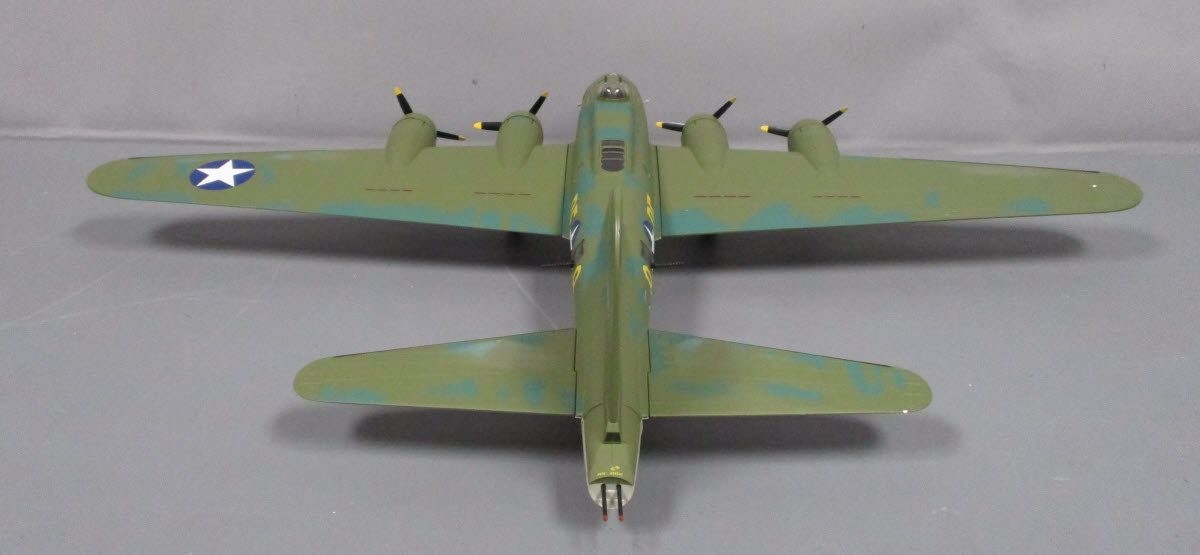 Die Cast Franklin MINT Armour Collection B17 Bomber Memphis