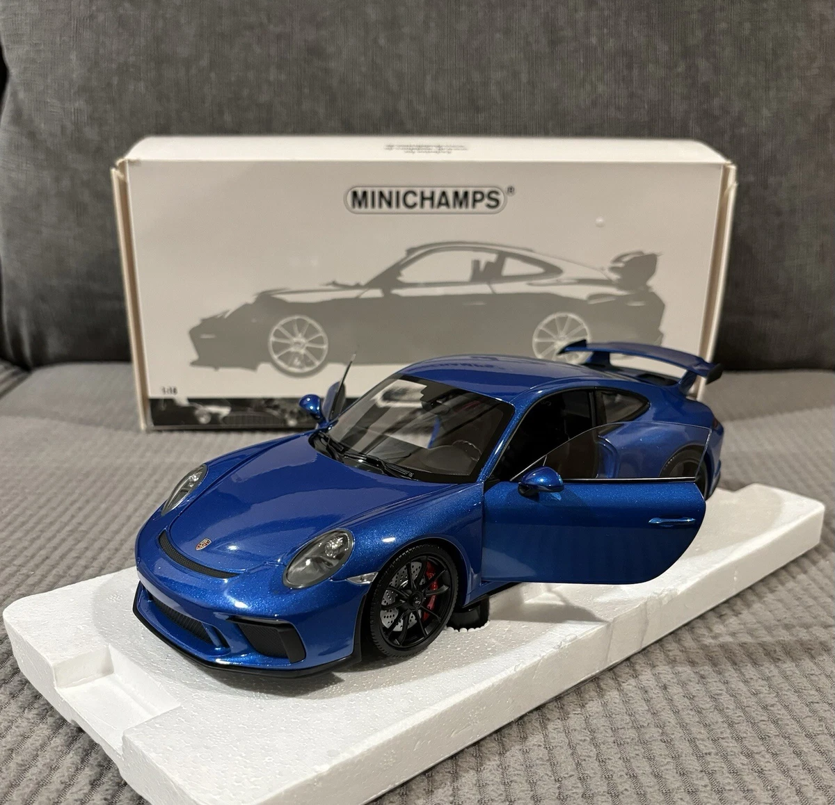 1/18 Minichamps Porsche 911 GT3 2017 Sapphire Blue Diecast Limited