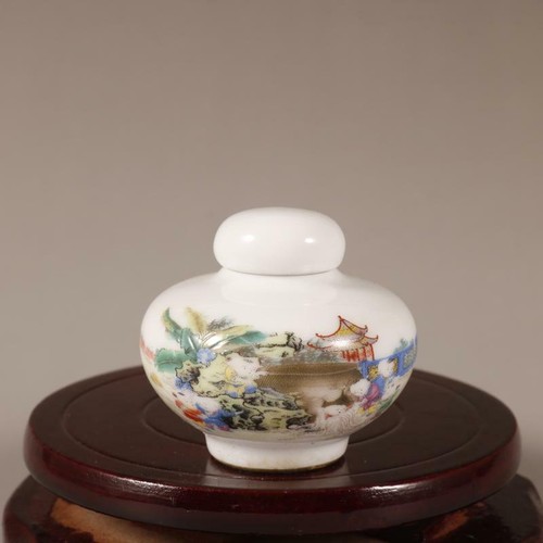 2.0" Chinese Jingdezhen Famille Rose Porcelain Kids Pattern Snuff Bottle - Picture 1 of 5