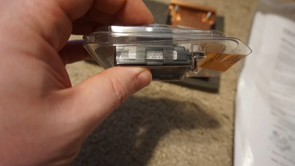 IBM 69Y0925 QUAD-CORE INTEL XEON Pro E5640 2.66 GHZ w/ Heatsink - Image 4 of 4