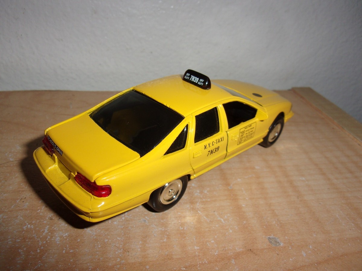 1:43 Road Champs 1993 Chevy Caprice NYC New York City Taxi Cab | eBay