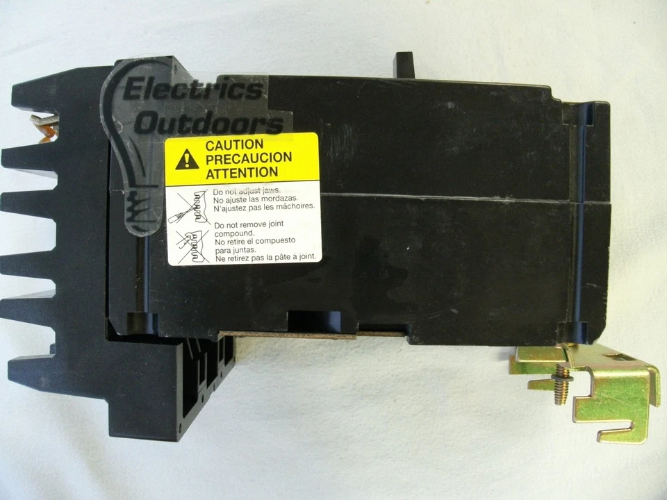 SQUARE D 20 AMP 25kA TRIPLE POLE MCCB I-LINE SFA302035 - Image 2 of 4