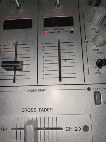 Pioneer DJ DJM-300 Silver 2-Channel Professional DJ Mixer For Parts Or Repair - Picture 5 of 9