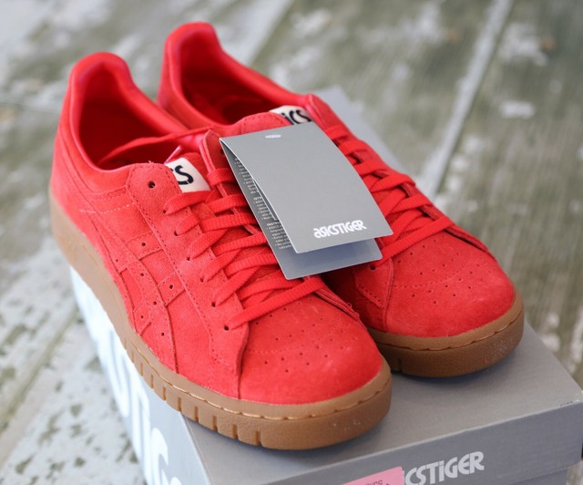 asics tiger red