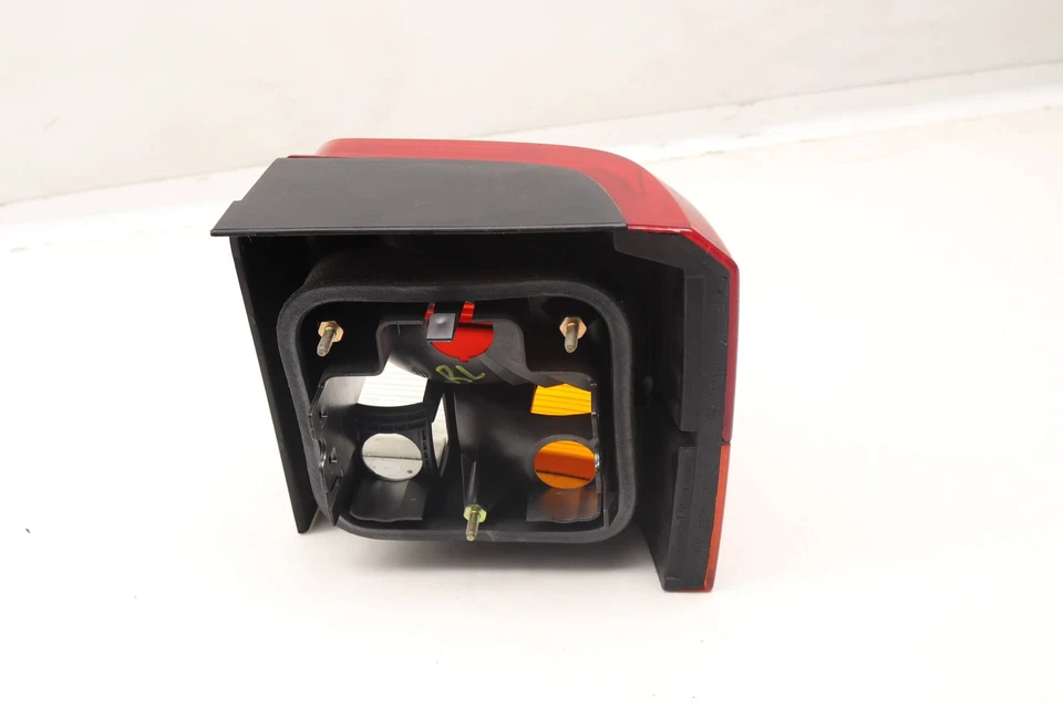 1992-1997 1999-2004 VW EUROVAN - LUZ TRASERA IZQUIERDA / LÁMPARA 701945095A Foto 2 de 4