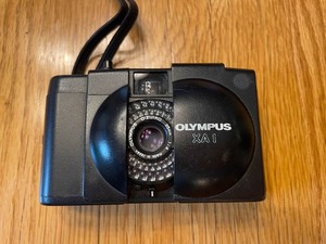 Olympus XA1 D.ZUIKO 35mm Compact Film Camera (NOT TESTED)