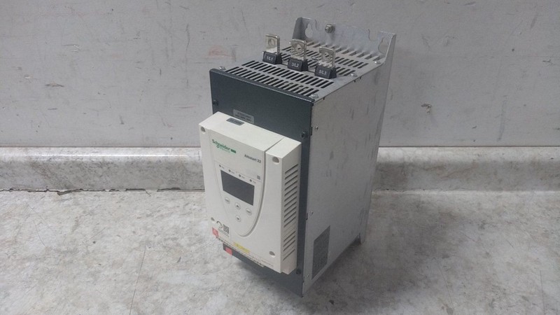 Schneider Electric ATS22C14S6U 208 to 600VAC Input/Output Voltage Soft Start (C)