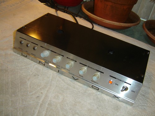 Univox U65Rn, Guitar Amplifier Head, with Spring Reverb & Tremolo, Vintage Unit - 第 8/12 張圖片