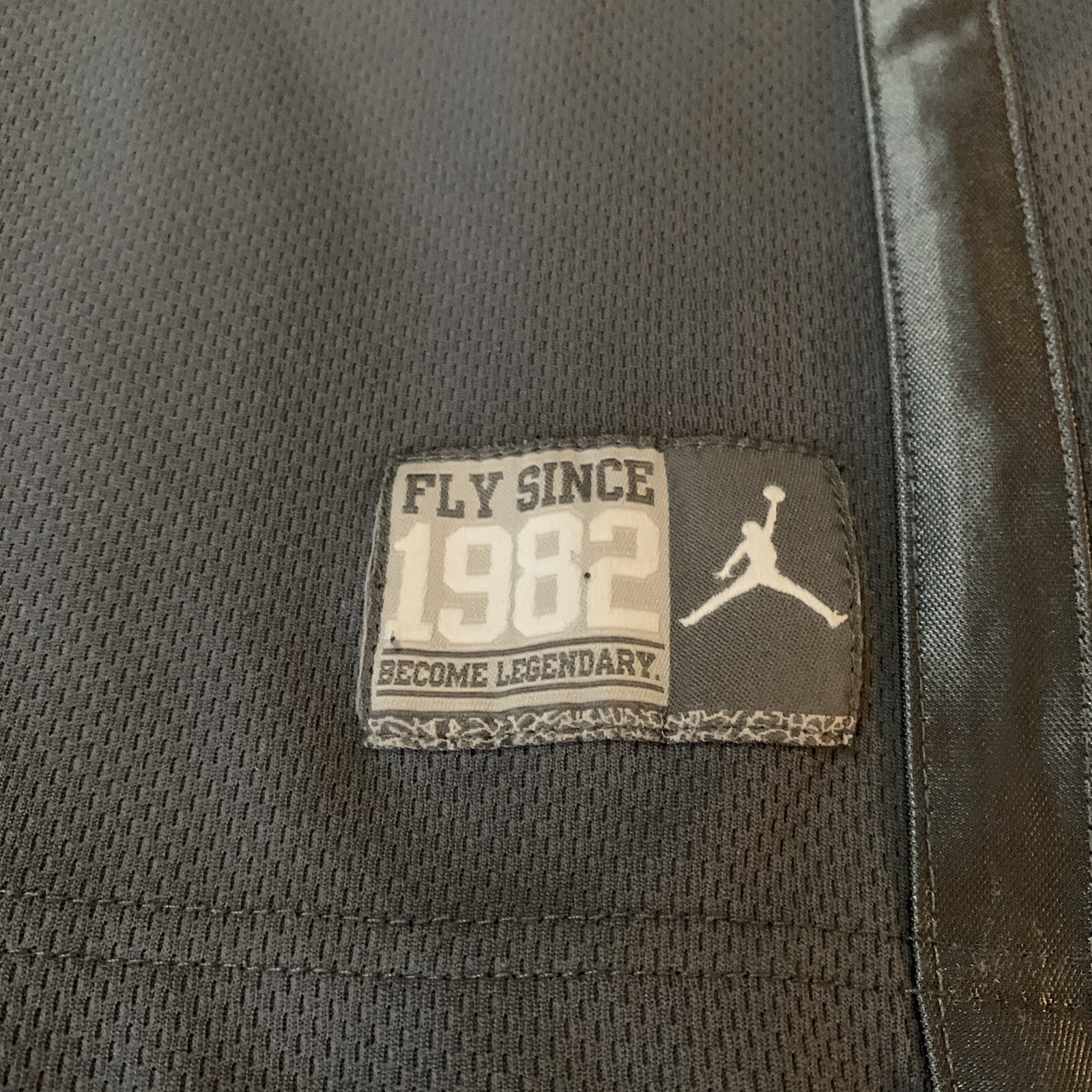 Air Jordan Jersey #23 Grey Boys Size 12-13 Years Fly Since 1982 thumbnail 3