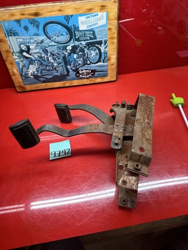 1967-76 A-body Clutch Pedals Dart Duster Demon Assembly A Body Mopar Dodge BLEM - Picture 16 of 24