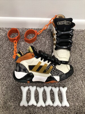 Jeremy Scott adidas骨型シューレース スニーカー 骨、紐付き 国内2月16日発売予定】 ジェレミー・スコット × アディダス