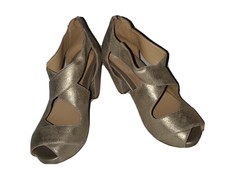 renske fabric peep toe heels