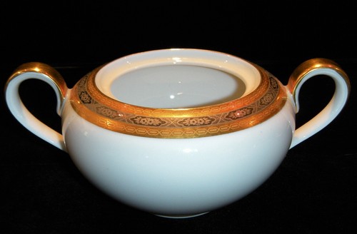 Vintage HEINRICH - H & Co. "Regal" Fine China Dinnerware & Serving Ware - Picture 72 of 120