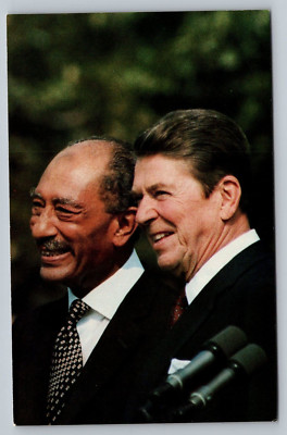 US President Reagan & Egyptian President Anwar Sadat c1980 Vintage Postcard