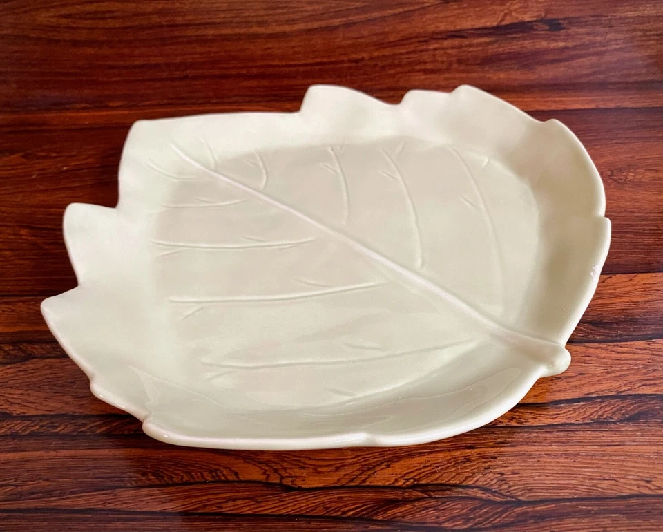 Platos de cena (4) de Crate and Barrel, Barbara Eigen Platos de hoja verde Naturaleza Foto 2 de 4