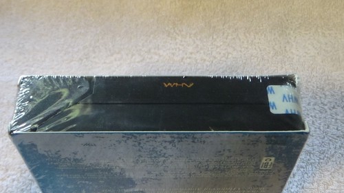sealed VHS tape BUGS BUNNY'S WACKY ADVENTURES Warner Bros Golden Jubilee 24K '85 - Picture 4 of 6