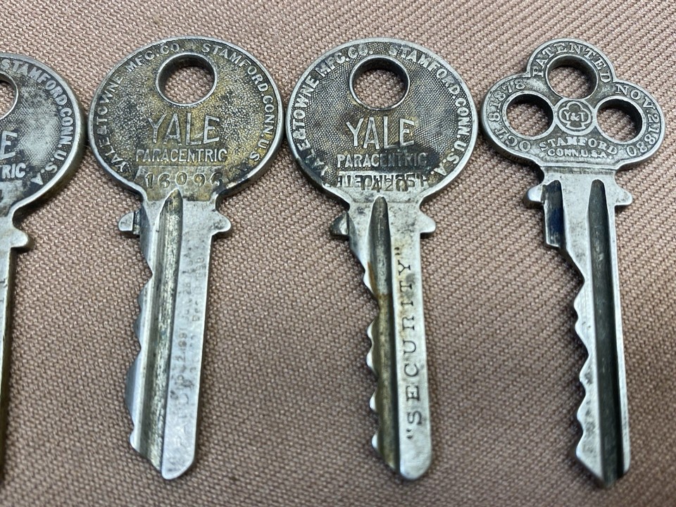 Lot Of 11 VTG Antique YALE Door Padlock Used Brass Keys Pat. 1891 Old ...