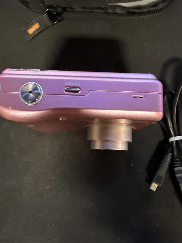 Insignia NS-DSC10A Câmera Digital 10 MP AA Bateria Funciona Perfeitamente Com Bolsa Para Câmera - Imagem 3 de 4