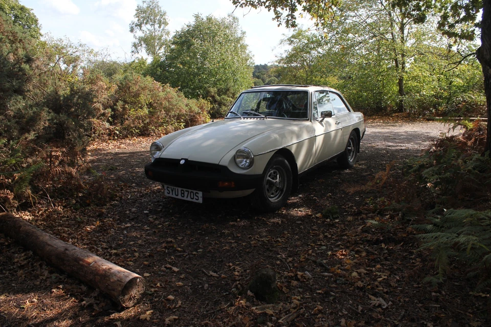 MGB GT 1977 - Image 3 of 4