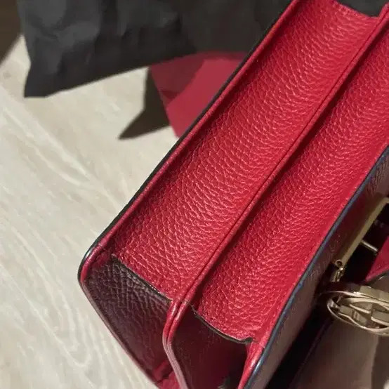 Gucci Interlocking Chain Small Women's Shoulder B… - image 6