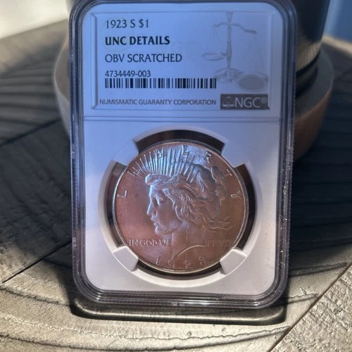 1923 S Peace Dollar UNC Details
