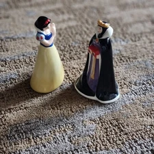 Vintage Disney Snow White And Queen Salt And Pepper Shaker Set