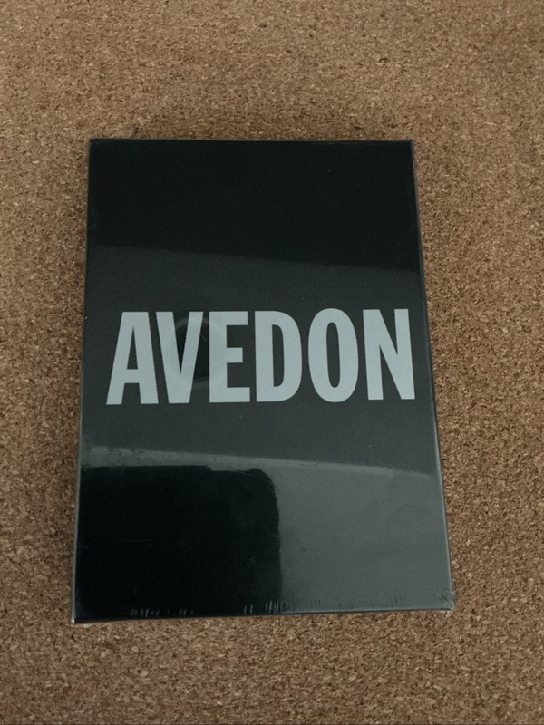 New&Sealed RICHARD AVEDON  pack 25 Postcards. MoMa