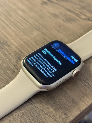 Apple Watch Series 9 45mm Aluminum with Sport Band - Starlight, M/L (GPS +Cell) - Zdjęcie 9 z 9
