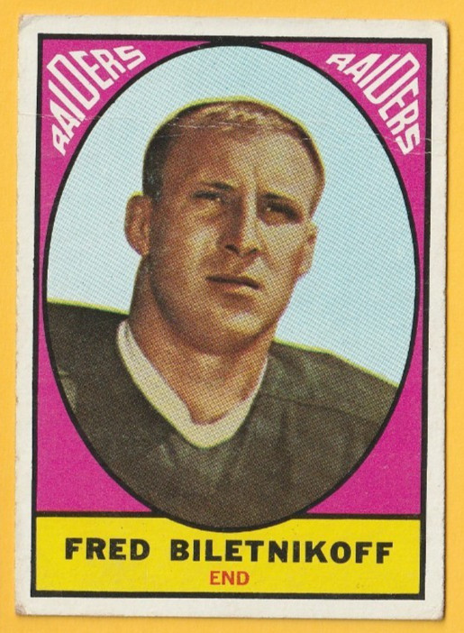 1967  TOPPS  FRED BILETNIKOFF   #106   EX/EX+  just tip wear-no creases  RAIDERS