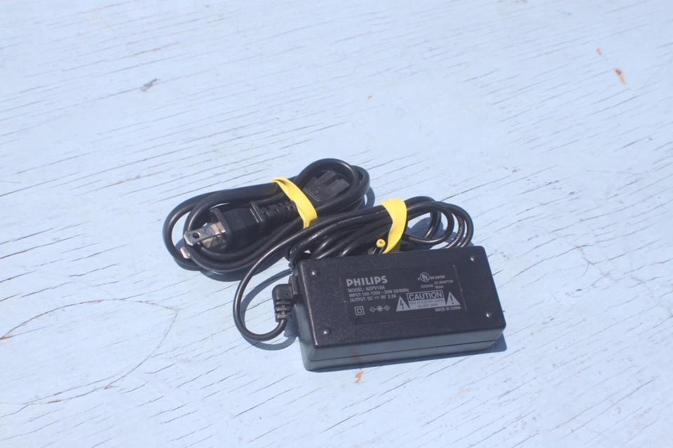 PHILIPS  - AC POWER SUPPLY - ADPV18A - PORTABLE DVD - 9V - OEM -TESTED - Image 2 of 3