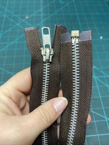 YKK Metal Open Ended Zip 1 Way Silver Teeth, Brown Tape No. 5 39”/ 100cm - Picture 5 of 5