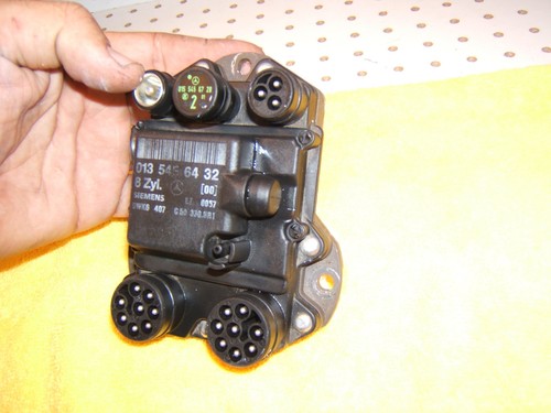 Mercedes W140 500SEL 8 cyl SIEMENS ignition MBZ OEM 1 Module/ EZL 57,0135456432 - Picture 14 of 19
