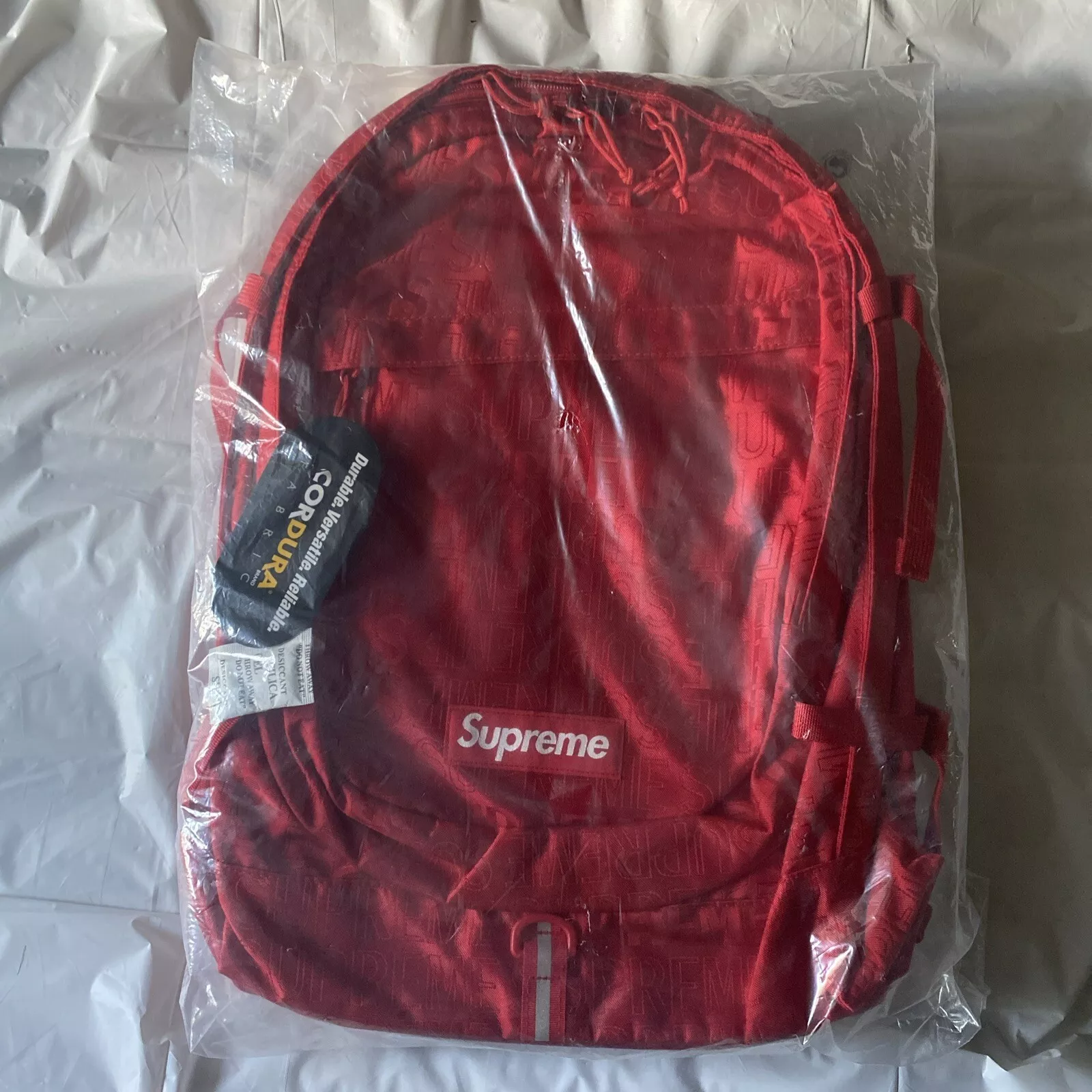 Sac à dos Supreme New York SS19B6 ROUGE NEUF AVEC ÉTIQUETTES NEUF AUTHENTIQUE